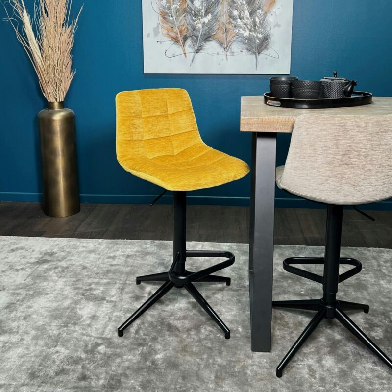 Pier Import - Tabouret de bar pivotant motif damier, velours moutarde (lot de 2) palerme
