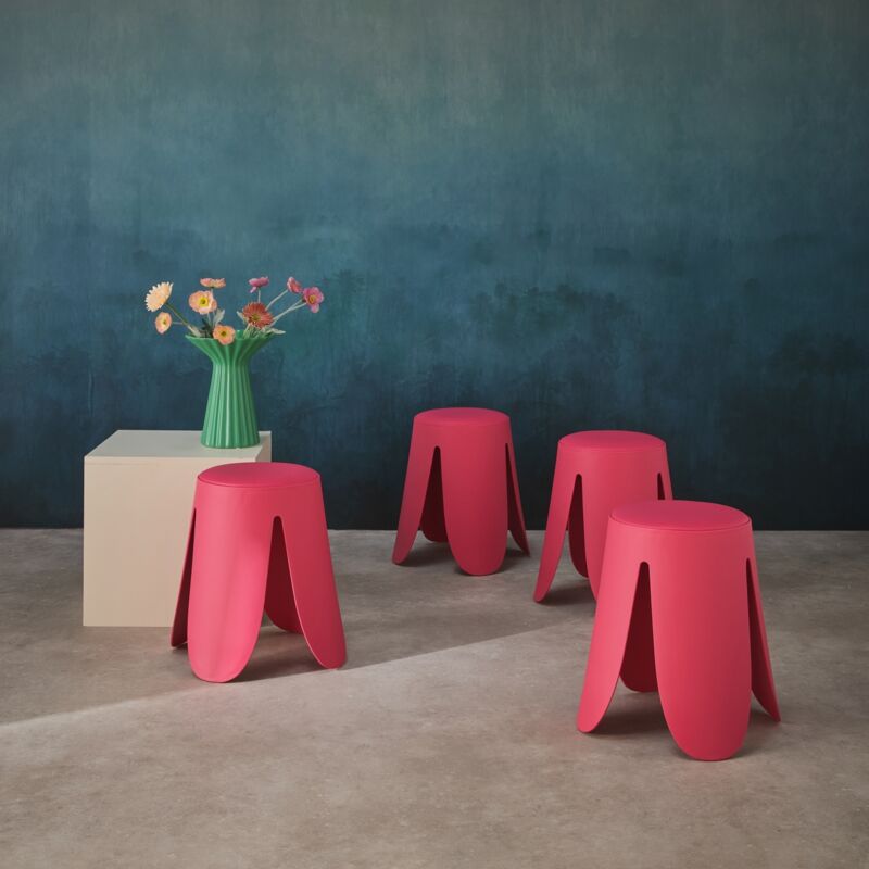 Sweeek - Set de 4 tabourets empilables simili cuir rose, Niki Ø30 / 44 x H46cm