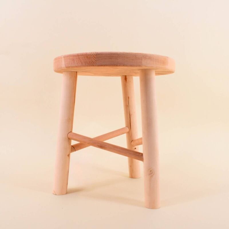 Tabouret en bois clair d30x33cm