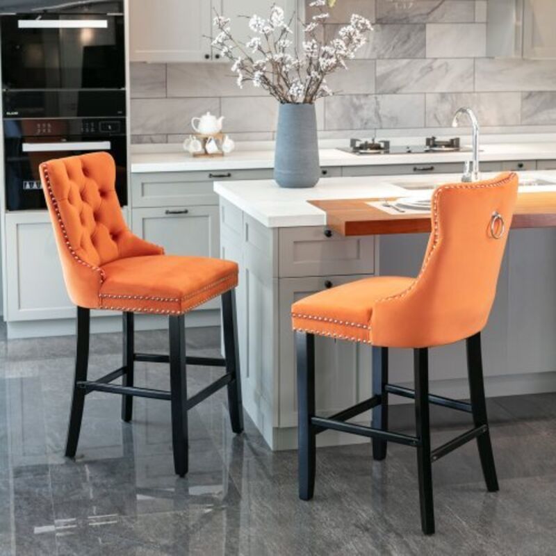 Tabourets de bar contemporains en velours capitonné, pieds en bois et garniture cloutée chromée, style décontracté, lot de 2 (orange)