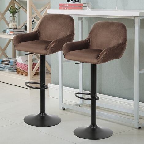 Tabourets de Bar Lot de 2 Tissu Velours Brun avec Dossier et Accoudoirs, Tabourets Hauts Supportés, Pieds en Métal Noir, Chaises Comptoir Petit Déjeuner, pour Bar Comptoir Cuisine