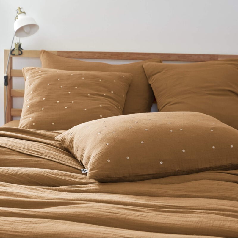 Terre De Nuit - Taie d'oreiller à pois brodés double gaze de coton marron 60x60 cm