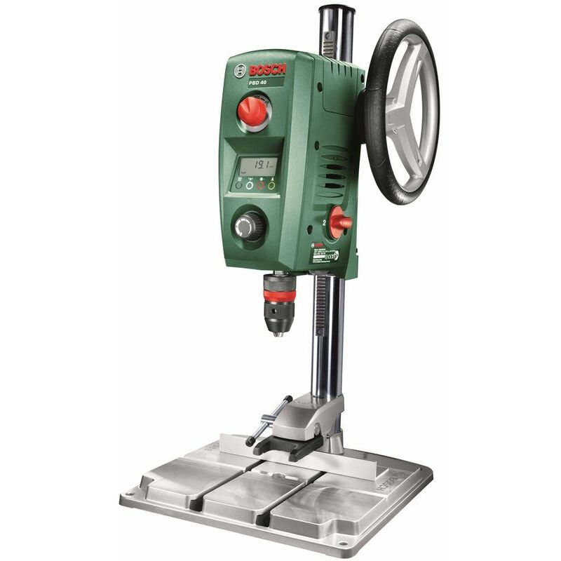 

PBD 40 Taladro de columna con display LCD - 710W - 90mm - Bosch