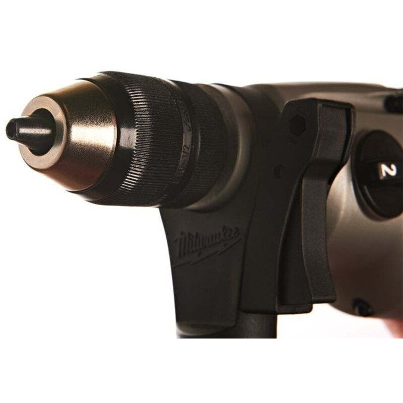 Taladro percutor eléctrico 850W PD2E 22 R Milwaukee