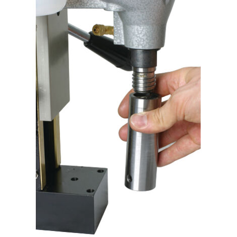 Taladro + soporte magnético 2.000 W / 230 V METALLKRAFT MB 502