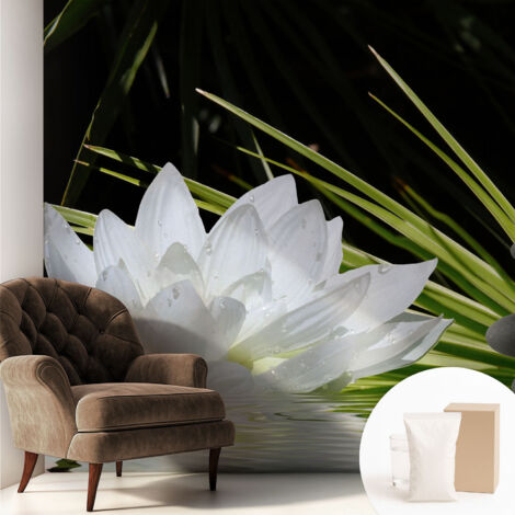 Tapete Vliestapete mit Kleber modern Wohnzimmer - Wanddeko Schlafzimmer - Tapete mit Motiv Lilienmeditation 250x250 cm