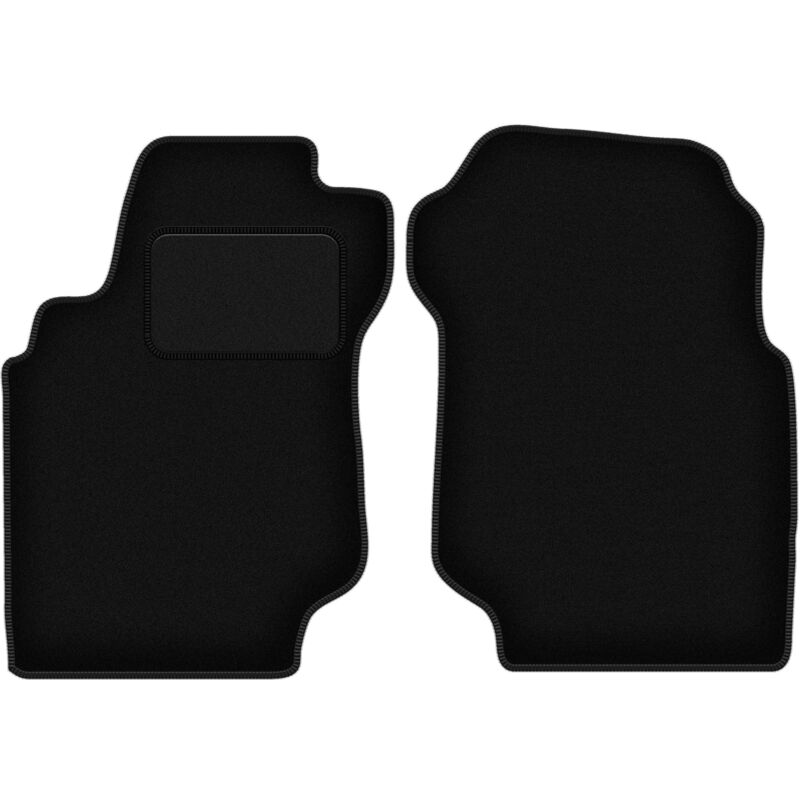 Tapis avant noirs pour : Nissan Maxima IV berline (1995-2000)