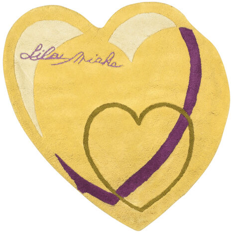 Tapis brodé forme coeur De fleurs en coeur de Lilou Miaka