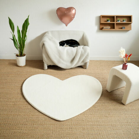 Tapis chambre et dressing - Cœur - Blanc crème - 105 x 125 cm