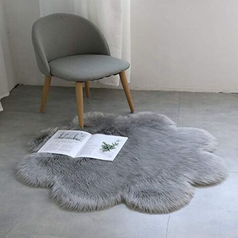Tapis en fausse peau de mouton synthétique 45 x 45 cm, imitation polaire, doux et moelleux, à poils longs, pour chaise ou canapé, gris.