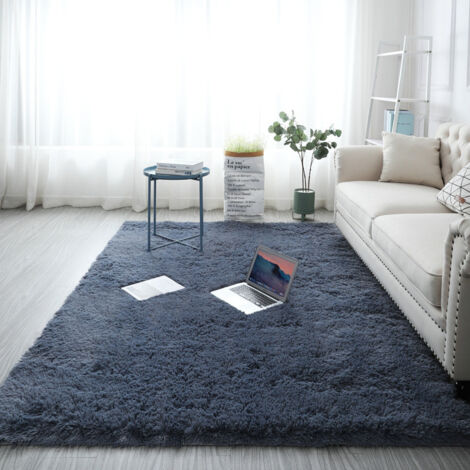 Tapis en peluche 160x200 cm – Moderne et moelleux, microfibre ultra-douce, adapté pour salon, chambre ou couloir, Gris argenté