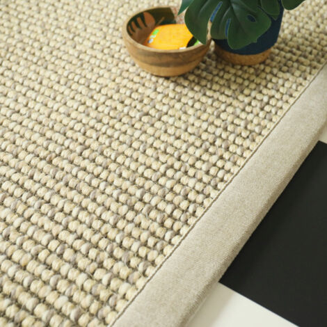 Tapis Laine et sisal - Caloundra grosses boucles crème - Ganse chenille grège - 80 x 150 cm