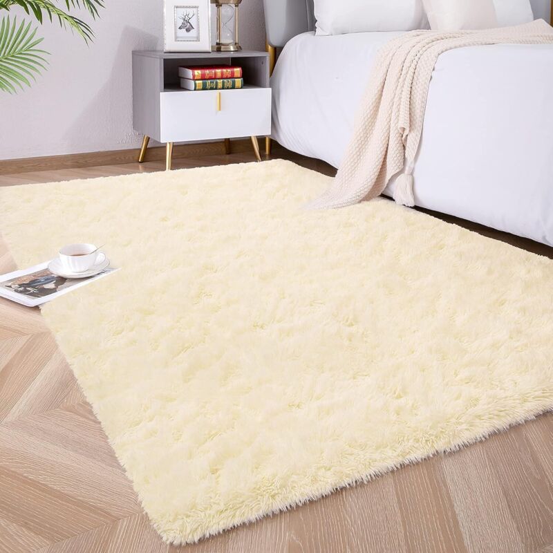 Tapis moelleux pour chambre, poils longs pour un confort doux, idéal pour les enfants et la décoration intérieure