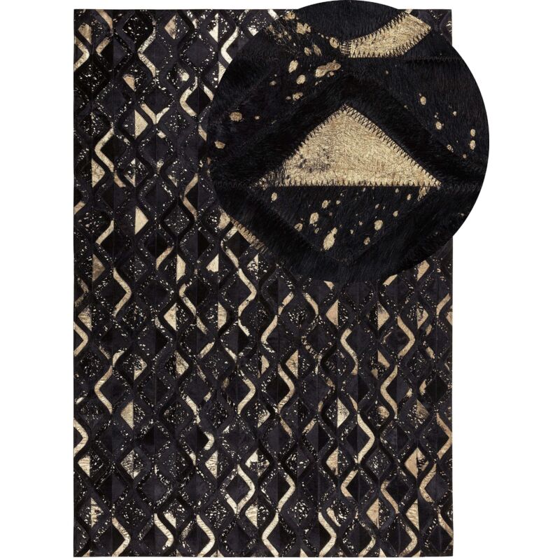 Beliani - Tapis Rectangulaire Doré et Noir en Cuir Patchwork Motif Vagues pour Chambre Moderne 140 x 200 cm