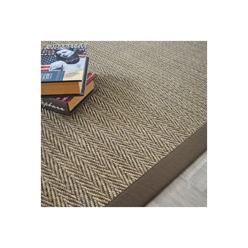 Décoweb - Tapis Sisal - Nairobi chevron - Ganse coton marron - 80 x 150 cm
