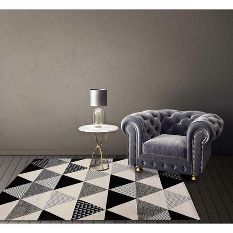 Tappeto Arredo Moderno Morbido in Ciniglia Ingresso Antiscivolo Prodotto Italiano  Soggiorno Camera Salotto Disegni Piazzati Cotone Varie Misure Grande Triangoli Nero - 175x280Cm