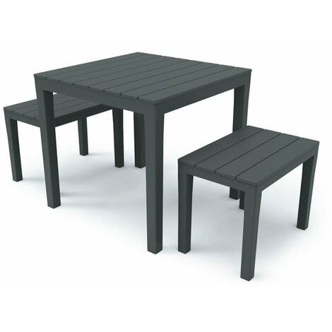 Tavoli e sedie da giardino plastica