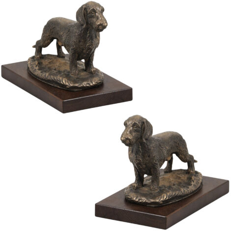 Teckel à poil dur - une statuette de chien, une figurine de bureau, un trophée pour une exposition canine par Art-Dog