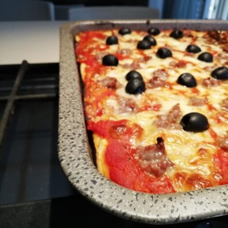 Teglia per pizza rettangolare rustic line cm 35x35x4h