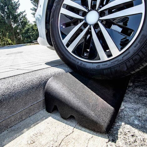 BAUMARKTPLUS Terrasoft Bordsteinrampe XL 1000 x250 x110 mm, schwarz