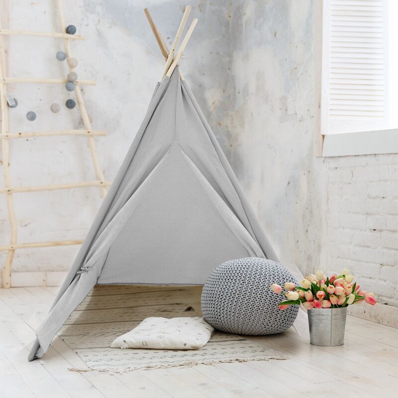 

Tienda tipi interior acampada fantasía color gris en casa campaña para niños