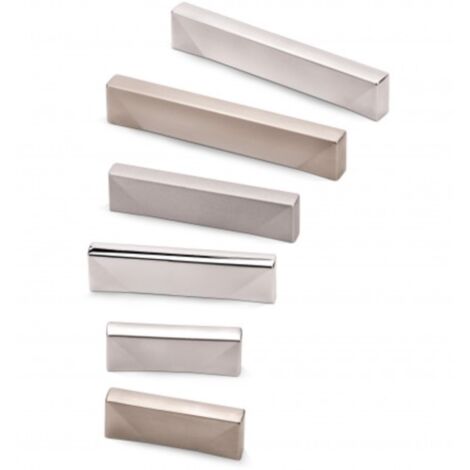 Tirador Cubic 7481 - Aluminio. 85x11x20mm. Entrepuntos 64mm.