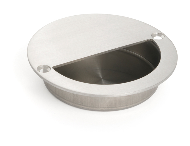 

Tirador Embutido Mueble | Estilo Contemporáneo | Fabricado en Acero Inox | Acabado en Inox Mate | Distancia Entrepuntos: 80 mm | Medidas 90*90*20 mm