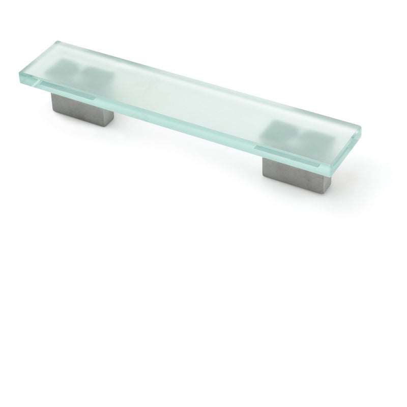 

Tirador Asa Mueble | Estilo Contemporáneo | Fabricado en Metacrilato - Alumin | Acabado en Mate - Anodizado Mate | Distancia Entrepuntos: 128 mm |
