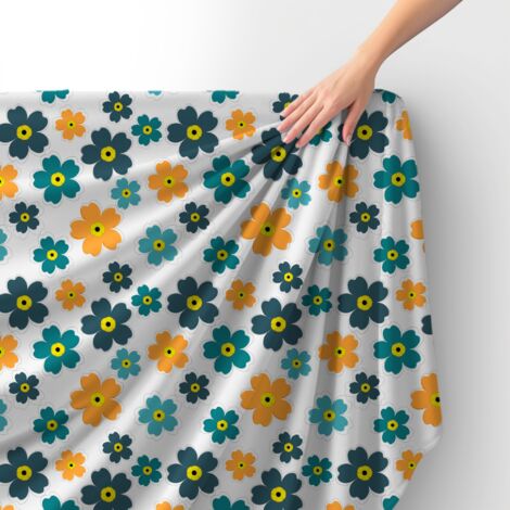 Tissu velours royal polyester à coudre - Motif petites fleurs colorées 2