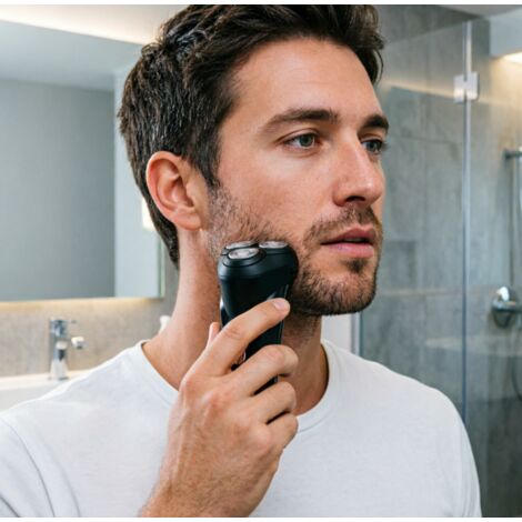 Tondeuse électrique Aigostar pour hommes, 3 têtes flottantes rechargeables, design compact et portable pour un soin quotidien optimal