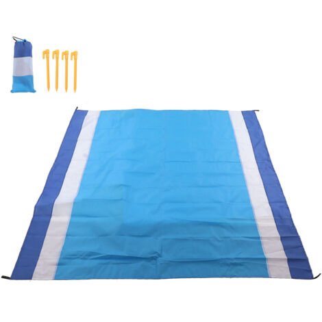 Tragbare, faltbare, wasserdichte Strandmatte, große Größe, sanddicht, ideal für Reisen und Camping, blau-weiße Streifen auf mittelblauem Hintergrund.