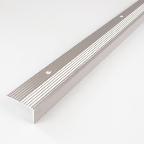 Treppenkante / Treppenkantenprofil / Winkelprofil (Größe 20 mm x 40 mm) aus Aluminium, mit abriebfester Spezialemaillierung und 5 nachleuchtenden Rillen, gebohrt, von Auer Metall-silbermetallic-1000