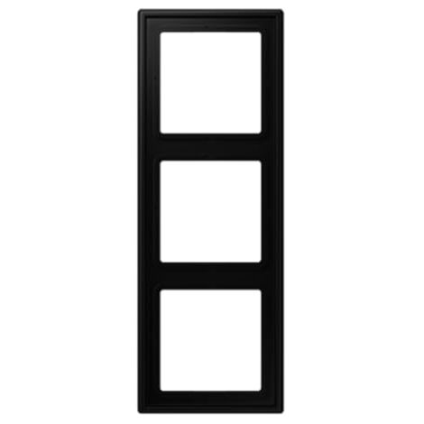 TRIPLE CADRE LS NOIR MAT (RÉFÉRENCE : JUNG LS983SWM)