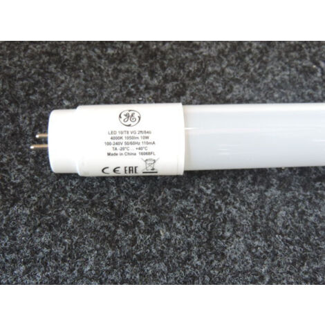 Tube LED T8 10W (equivalent fluo 18W) longueur 600mm naturel 4000K 1050lm culot G13 GE Lighting
