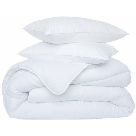 Umberto Ravelli – Couette blanche 2 places 220 x 240 cm – 2 oreillers 50 x 70 cm – Enveloppe polyester – Lavage à sec recommandé