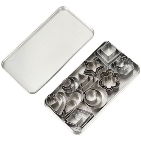 Un ensemble de 30 petits emporte-pièces pour découper des biscuits.