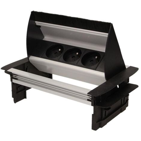 Unterputzsteckdose 3x250V AC OR-AE-1361