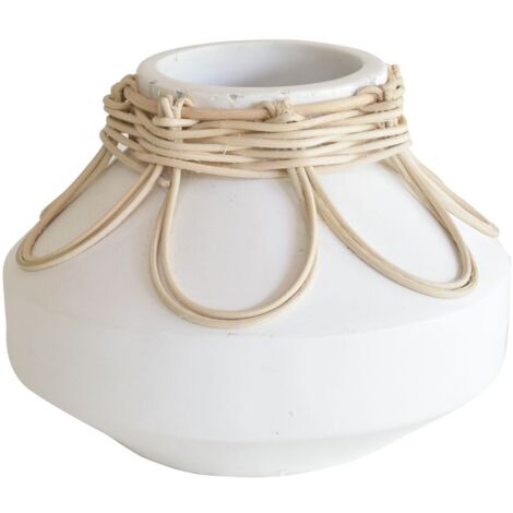 Vase en béton et rotin