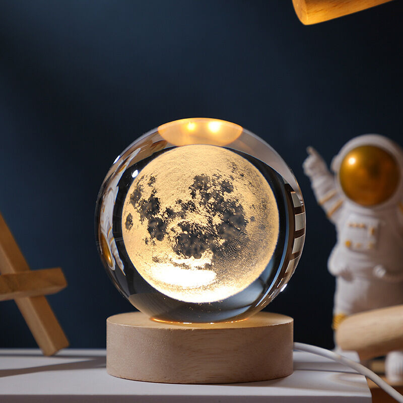 Veilleuse Cristal 3D 60 mm, Système Solaire Planètes, Lampe LED Créative Astronomie Avec Socle en Bois, Cadeau [Classe énergétique A]
