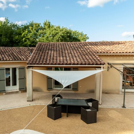 Vela de sombra triangular crema WERKA PRO 5 x 5 x 5m