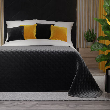 VELVI Tagesdecke 170x210cm - tiefschwarz mit geometrischem Muster