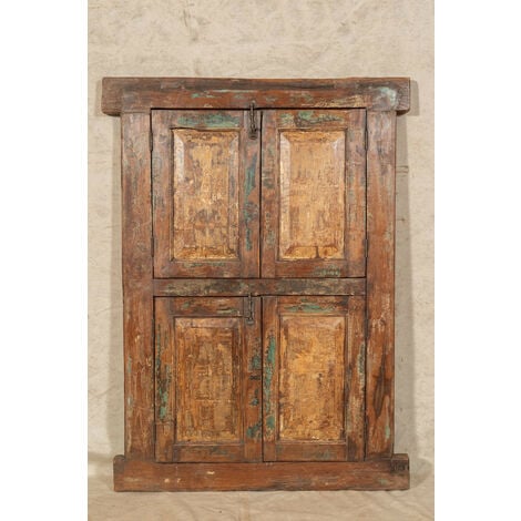 Ventana de madera maciza y hierro con marco Ventana con reja Estilo antiguo medieval Interior Exterior Puerta antigua de madera