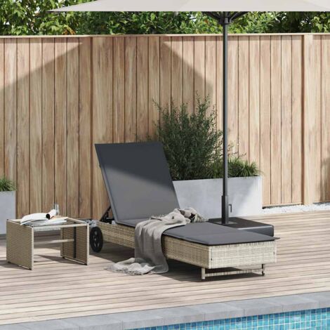 vidaXL Chaise longue avec roues et coussins gris clair résine tressée