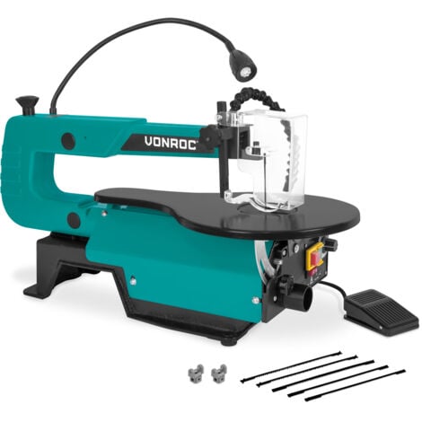 VONROC Scie à chantourner 120W - 6 lames de scie incluses - avec pédale - éclairage de travail LED - tuyau de soufflage de poussière flexible -
