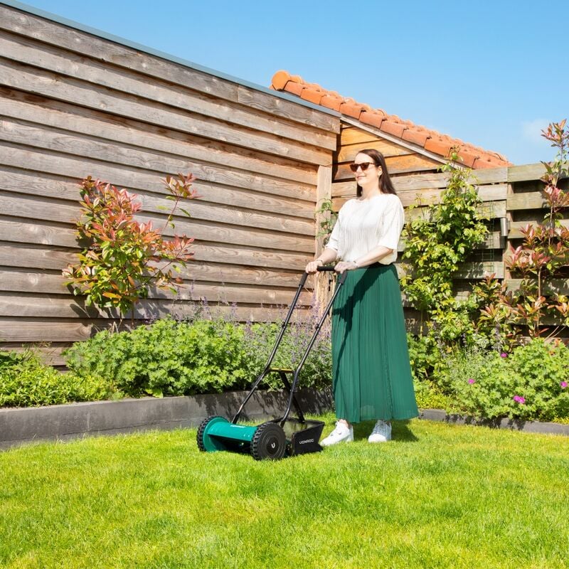 Tondeuse à gazon manuelle / tondeuse à enrouleur - 300mm - 4 hauteurs de coupe réglables avec support mural - Vonroc
