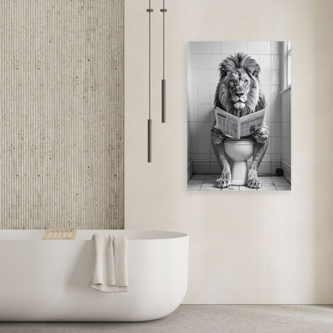 Wandbild Humorvoller Löwe liest Zeitung in der Toilette schwarz weiß 70x100