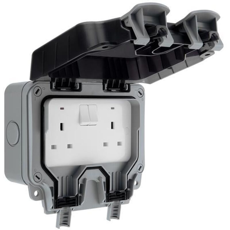BG Electrical Masterplug WP22-02 IP66 Weatherproof Outdoor Switched Socket 2-Gang MSTWP22