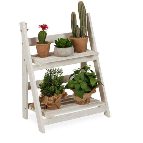 Weie treppe mit holzblumen 88