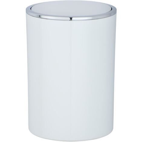 Wenko – Petite poubelle de salle de bain 5l – Couvercle basculant – Plastique haut de gamme – Dimensions 18,5x25,5 cm – Blanc avec liseré chromé