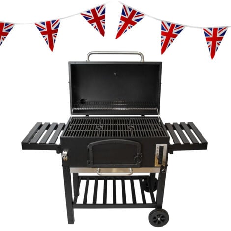 XXL BBQ Smoker Grill & Union Jack Bunting
